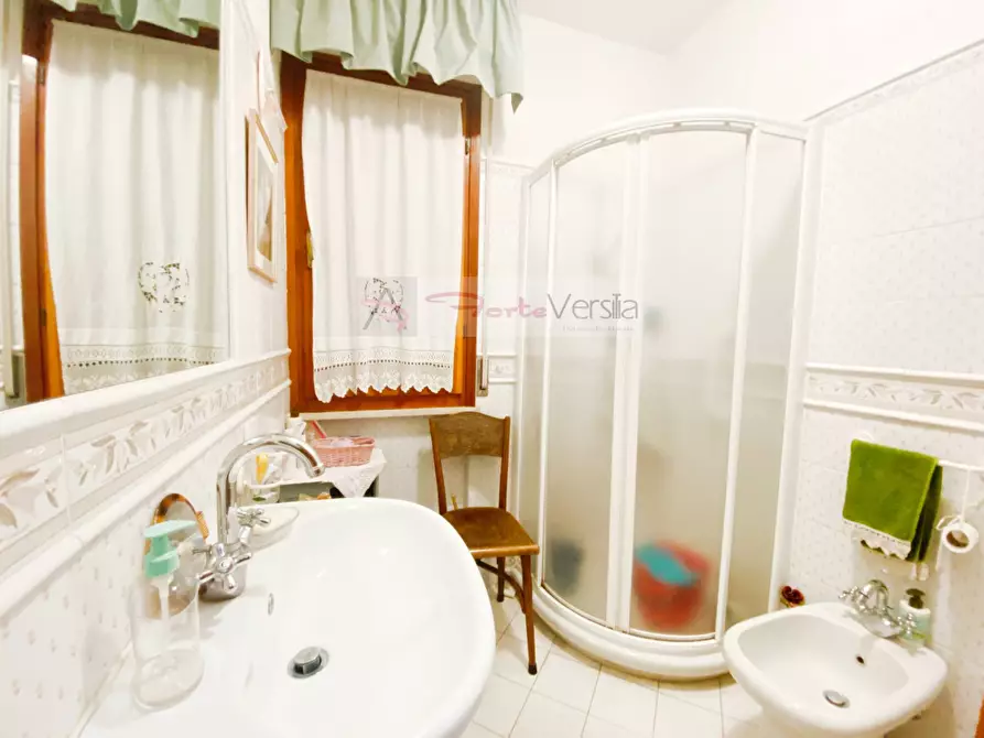 Immagine 14 di Appartamento in vendita  a Forte Dei Marmi