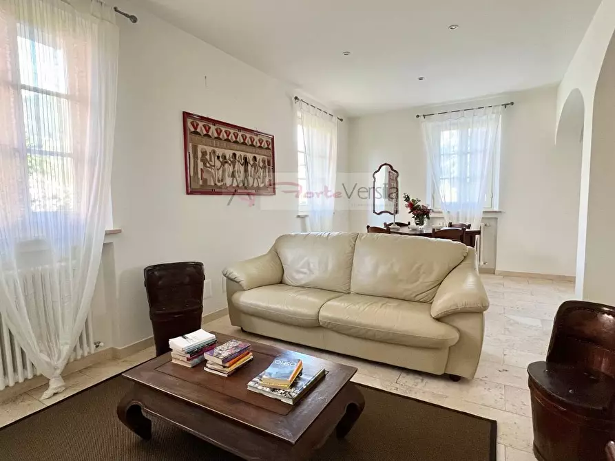 Immagine 7 di Villa in vendita  a Pietrasanta