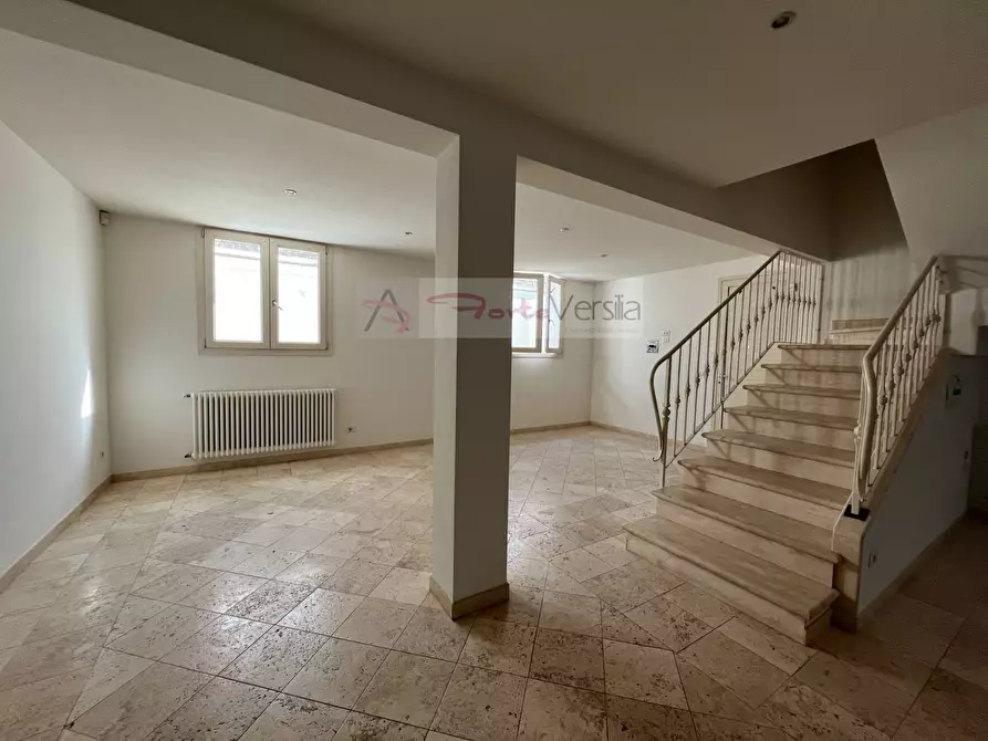 Immagine 25 di Villa in vendita  a Pietrasanta