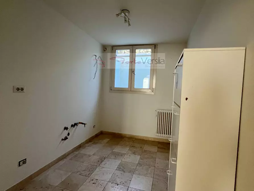 Immagine 28 di Villa in vendita  a Pietrasanta