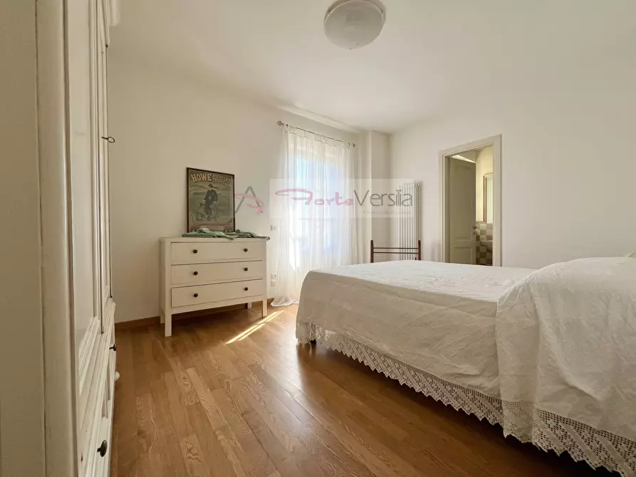 Immagine 17 di Villa in vendita  a Pietrasanta