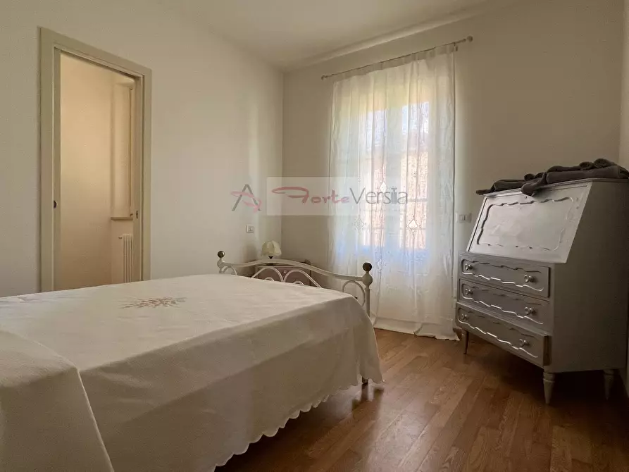 Immagine 22 di Villa in vendita  a Pietrasanta