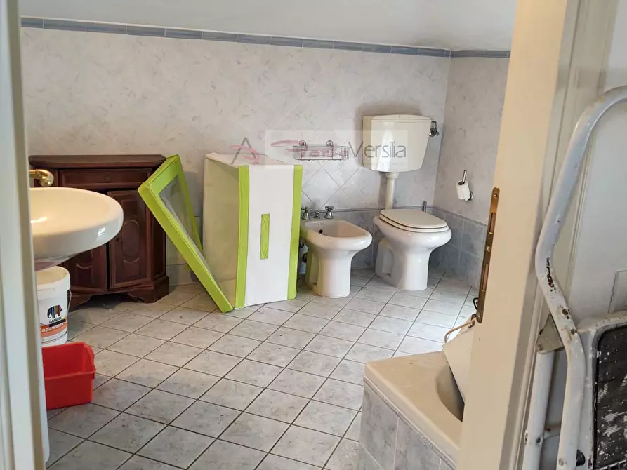 Immagine 25 di Casa indipendente in vendita  a Seravezza