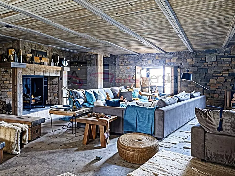 Immagine 4 di Rustico / casale in vendita  a Caorso