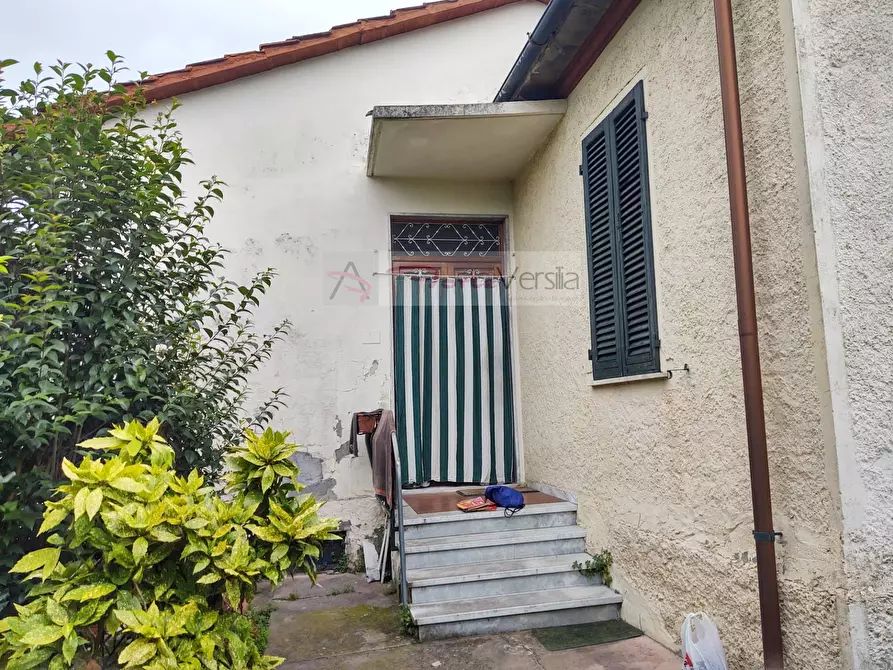 Immagine 1 di Casa indipendente in vendita  a Pietrasanta