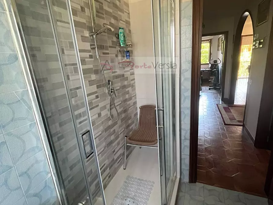 Immagine 10 di Appartamento in vendita  a Massa