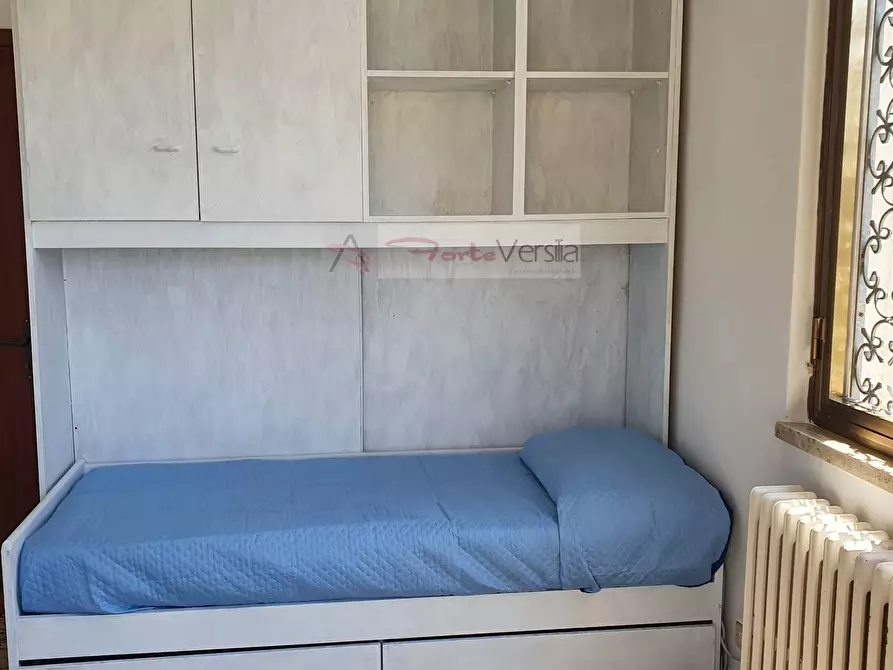 Immagine 13 di Casa indipendente in affitto  a Forte Dei Marmi