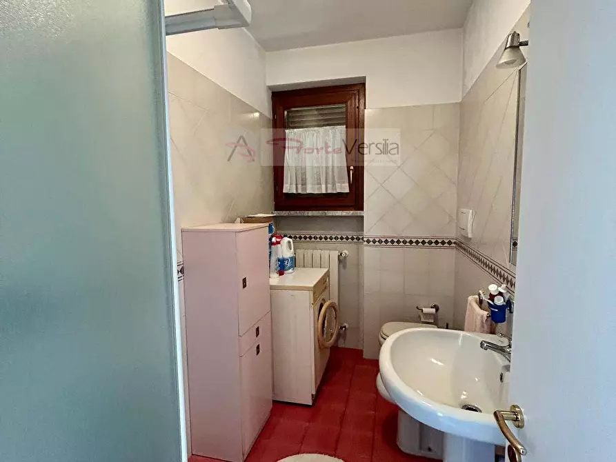 Immagine 7 di Villetta a schiera in vendita  a Montignoso