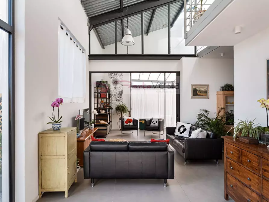 Immagine 7 di Loft/Open space in vendita  a Pietrasanta