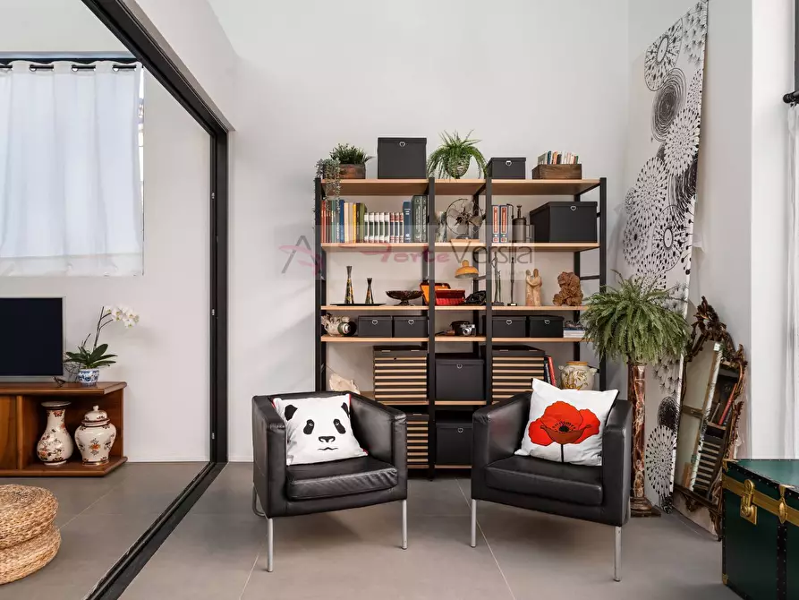 Immagine 13 di Loft/Open space in vendita  a Pietrasanta