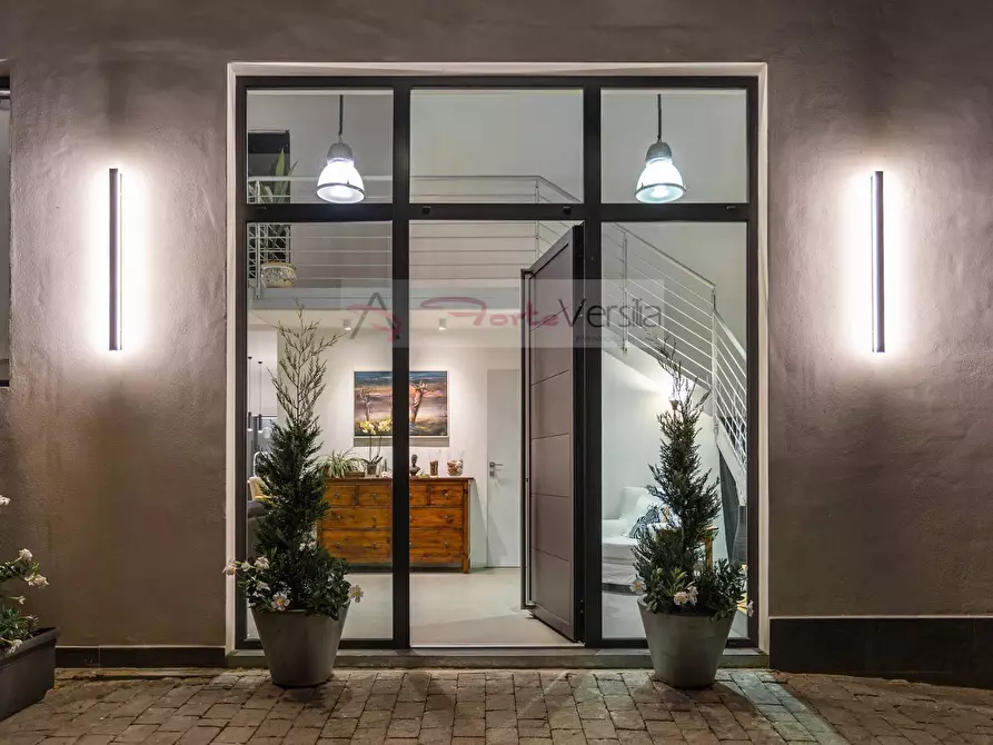 Immagine 6 di Loft/Open space in vendita  a Pietrasanta