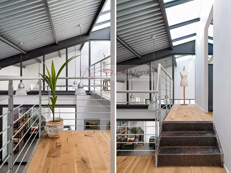 Immagine 19 di Loft/Open space in vendita  a Pietrasanta