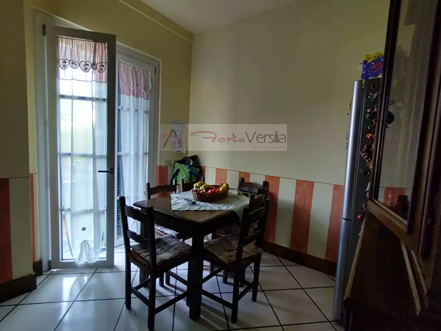 Immagine 11 di Appartamento in vendita  a Forte Dei Marmi