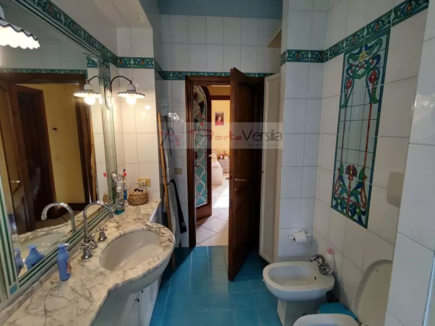 Immagine 24 di Appartamento in vendita  a Forte Dei Marmi