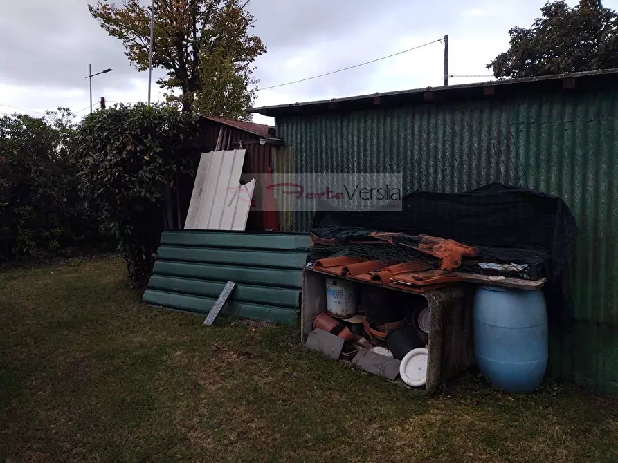 Immagine 7 di Rustico / casale in vendita  a Camaiore