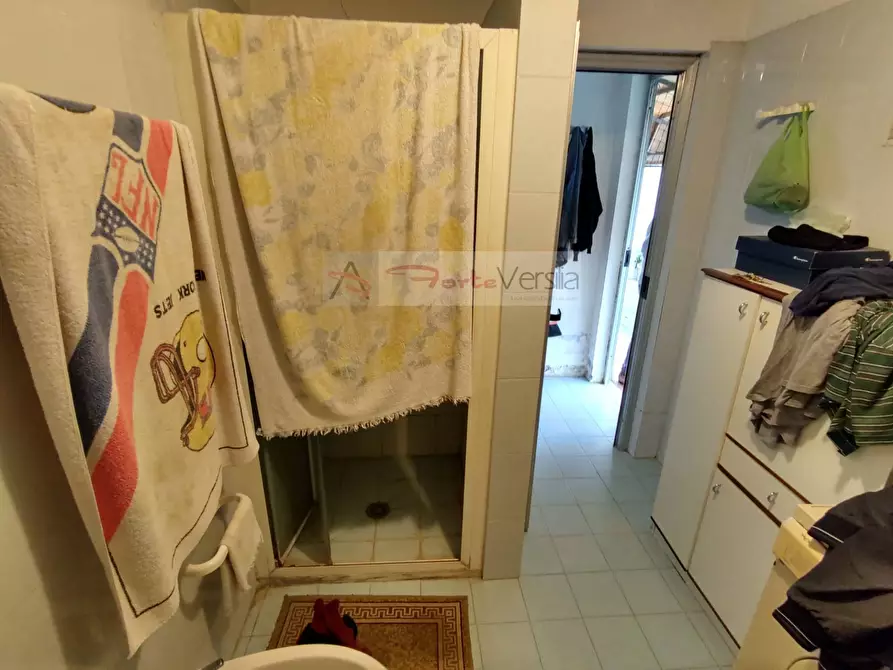 Immagine 24 di Rustico / casale in vendita  a Camaiore