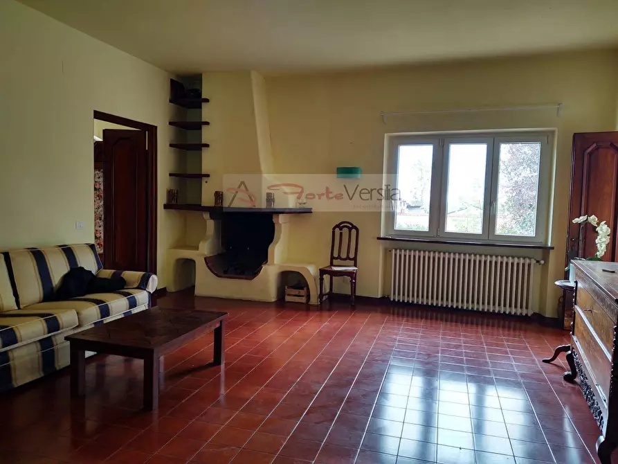 Immagine 6 di Villa in vendita  a Camaiore