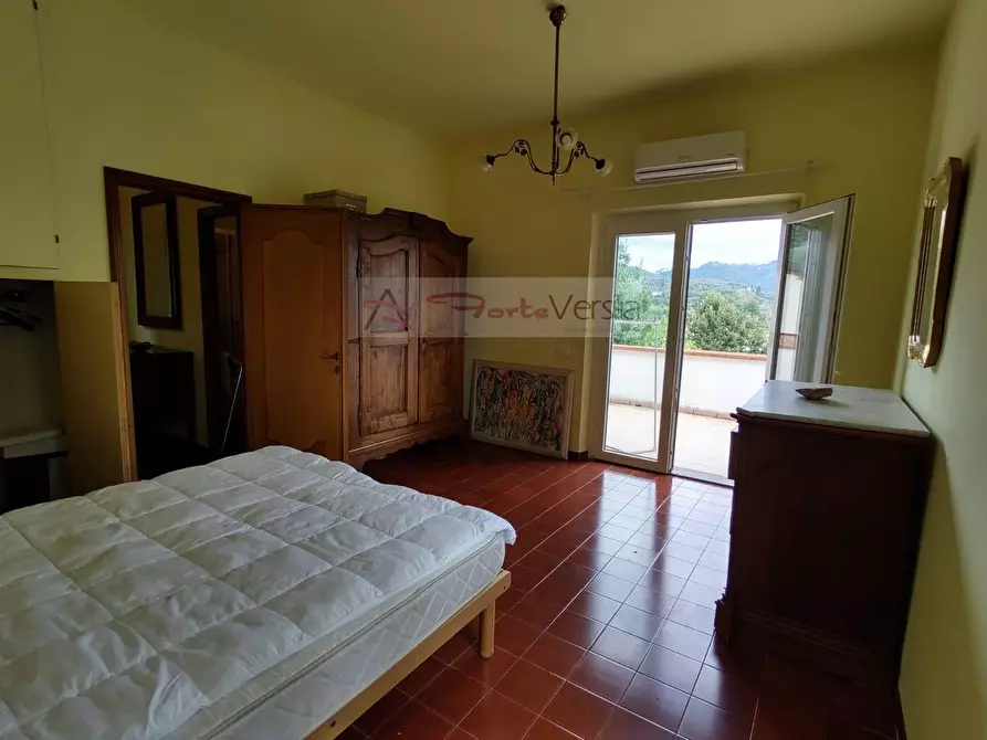 Immagine 25 di Villa in vendita  a Camaiore