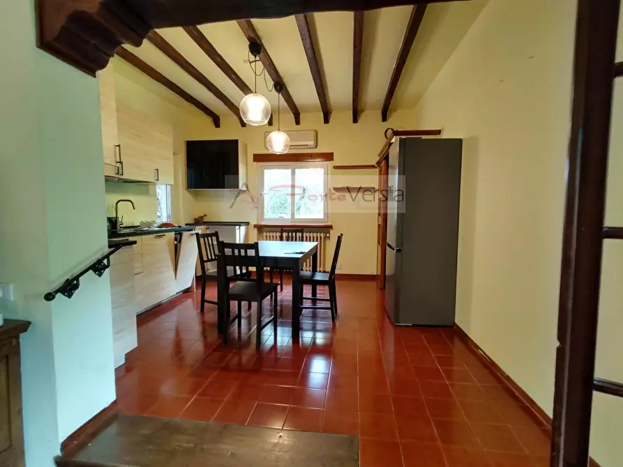 Immagine 11 di Villa in vendita  a Camaiore