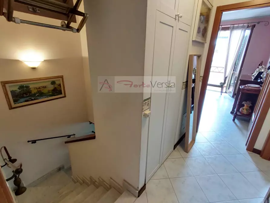 Immagine 18 di Villetta a schiera in vendita  a Forte Dei Marmi