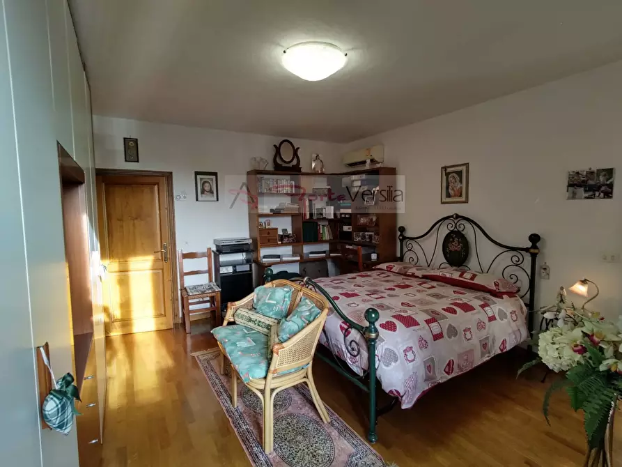 Immagine 18 di Casa semindipendente in vendita  a Pietrasanta