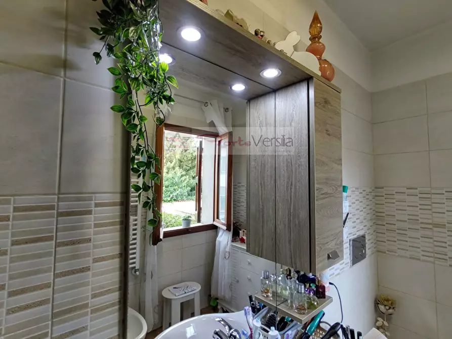 Immagine 19 di Casa semindipendente in vendita  a Pietrasanta