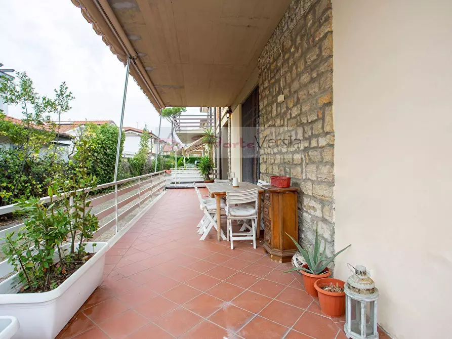 Immagine 15 di Appartamento in vendita  a Forte Dei Marmi