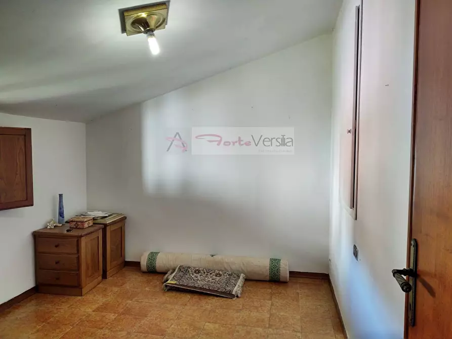 Immagine 9 di Villa in vendita  a Forte Dei Marmi