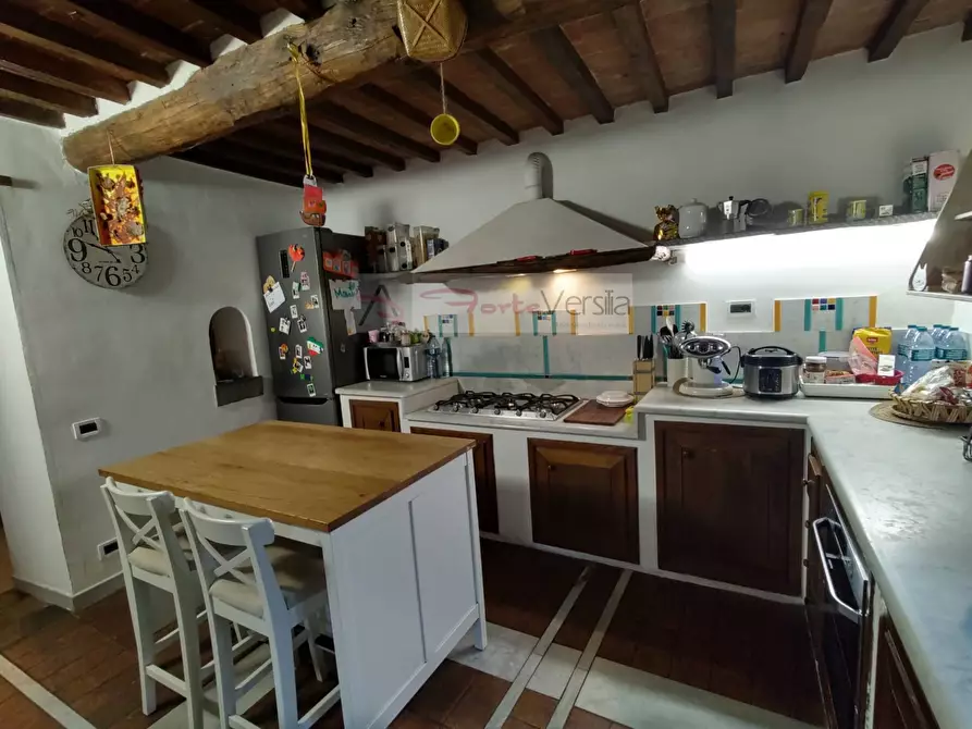 Immagine 6 di Rustico / casale in vendita  a Pietrasanta