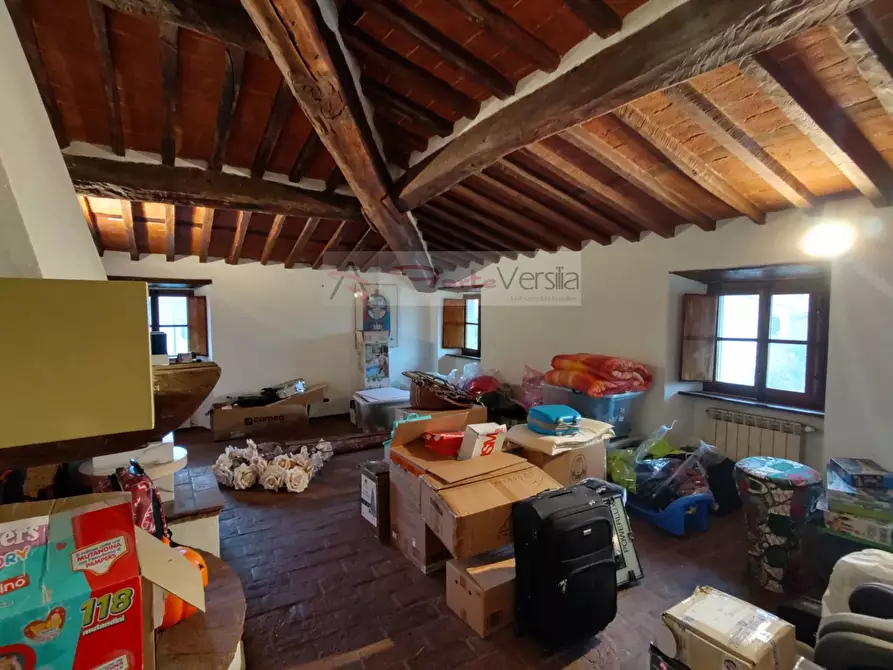 Immagine 27 di Rustico / casale in vendita  a Pietrasanta