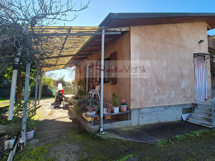 Immagine 9 di Casa indipendente in vendita  a Massa