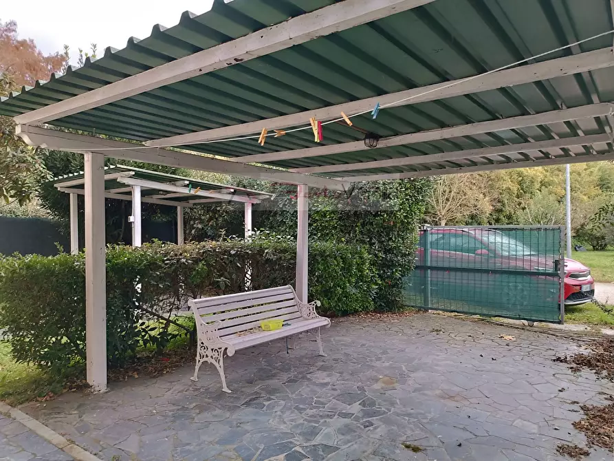 Immagine 7 di Villetta a schiera in vendita  a Pietrasanta