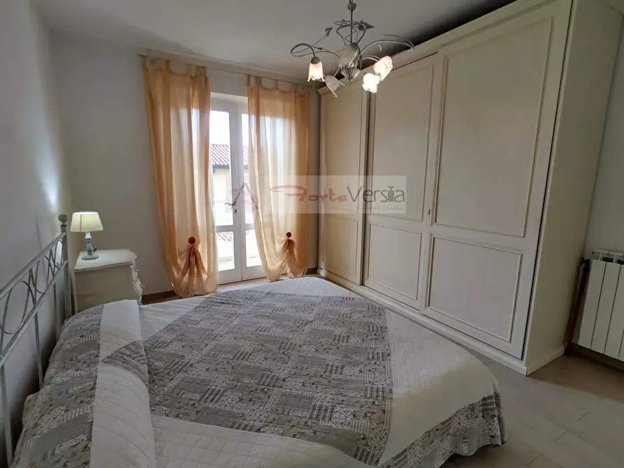 Immagine 27 di Villa in vendita  a Pietrasanta