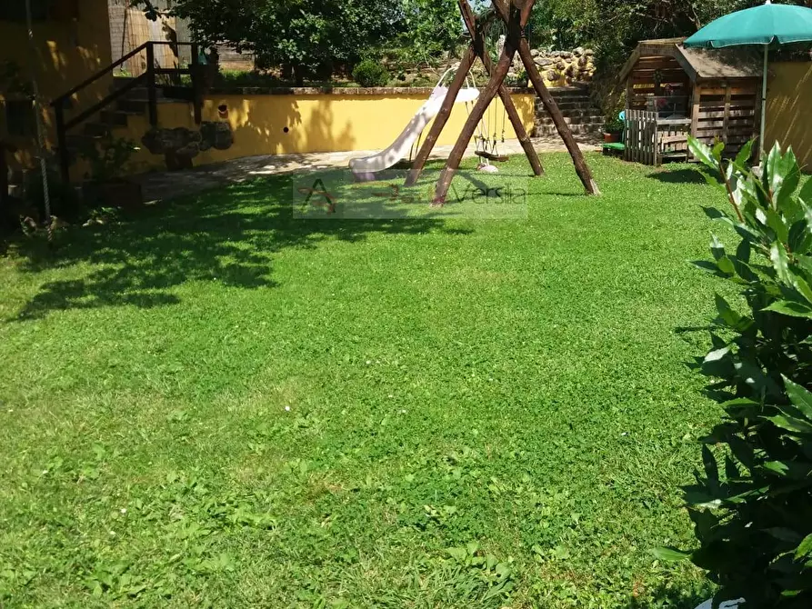 Immagine 8 di Rustico / casale in vendita  a Pietrasanta