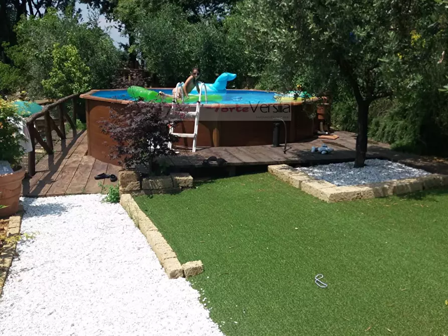 Immagine 10 di Rustico / casale in vendita  a Pietrasanta