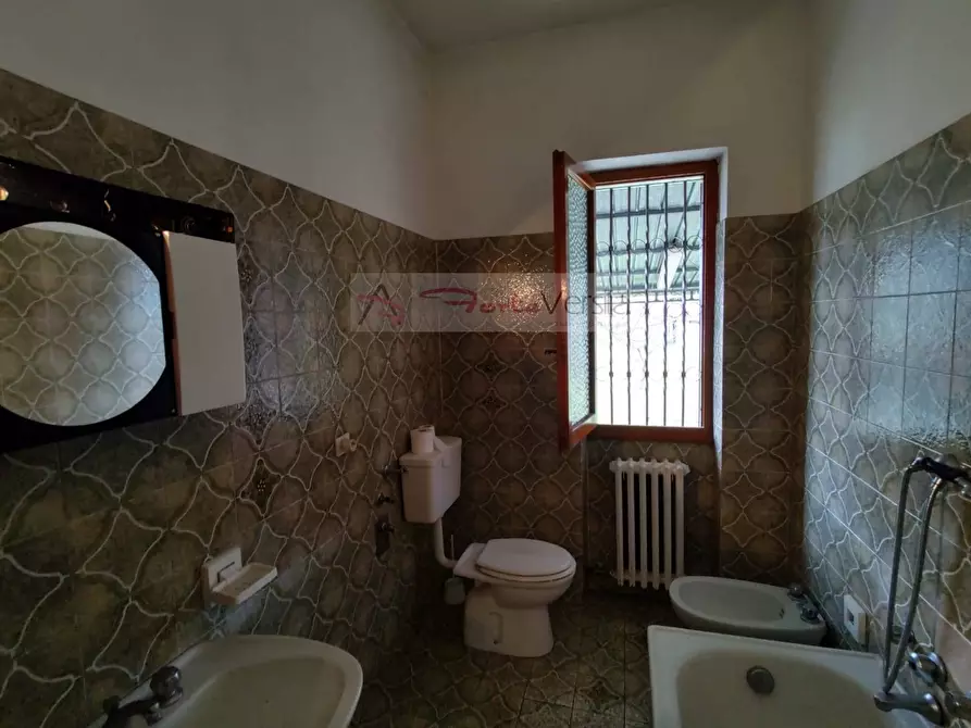 Immagine 17 di Villa in vendita  a Pietrasanta