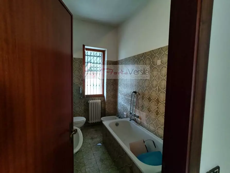 Immagine 16 di Villa in vendita  a Pietrasanta