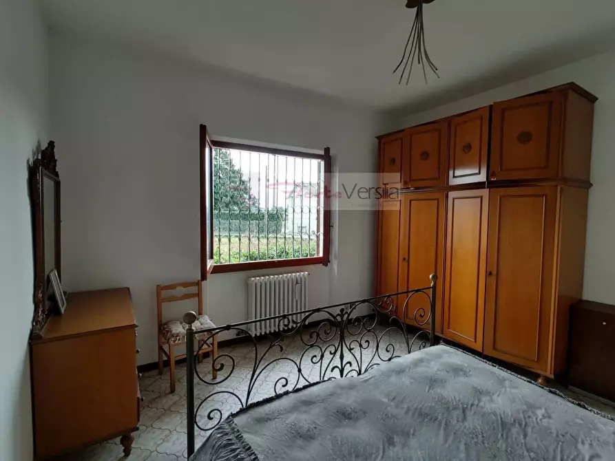 Immagine 29 di Villa in vendita  a Pietrasanta