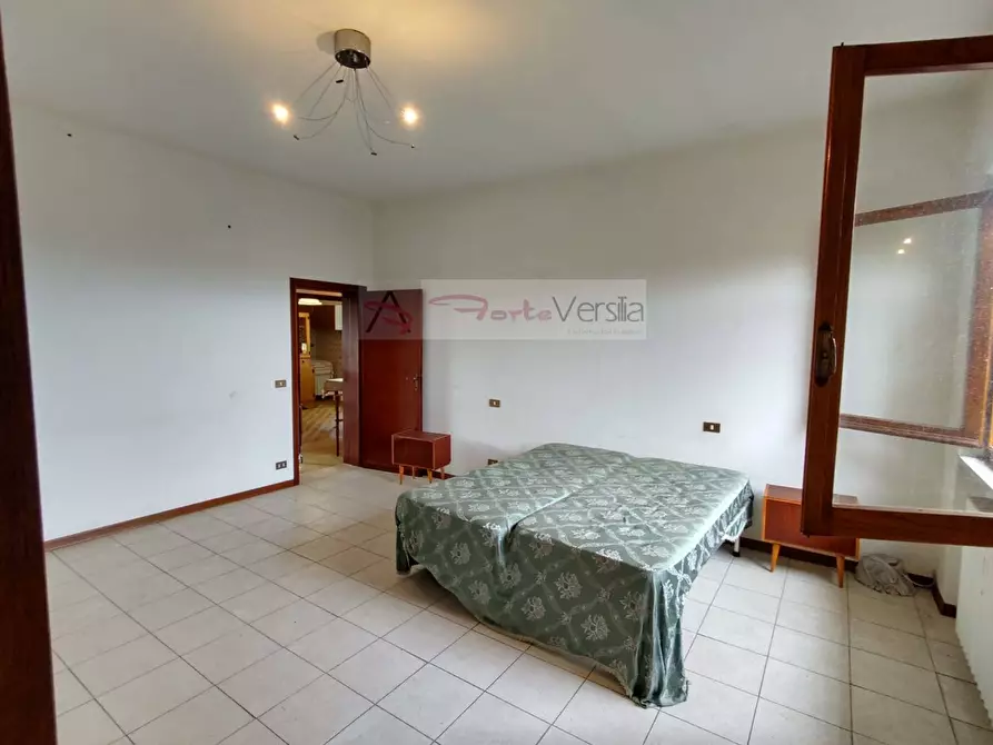 Immagine 22 di Villa in vendita  a Pietrasanta