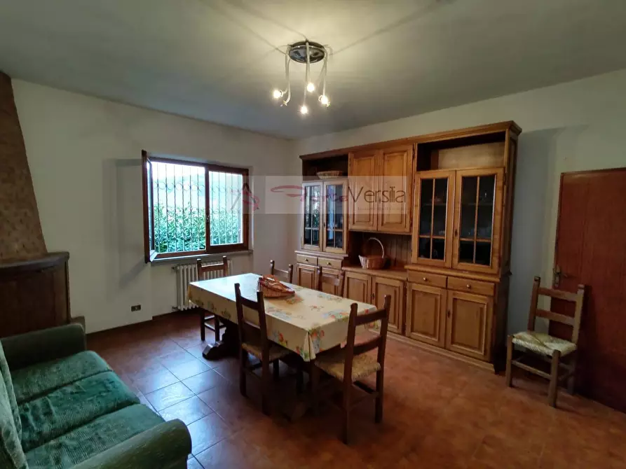 Immagine 12 di Villa in vendita  a Pietrasanta