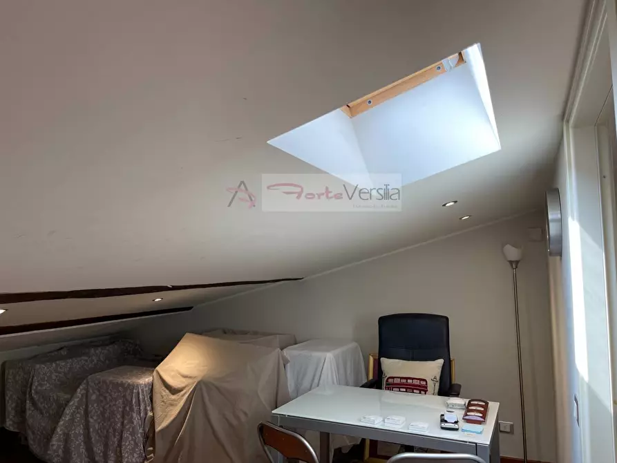 Immagine 20 di Casa semindipendente in vendita  a Viareggio