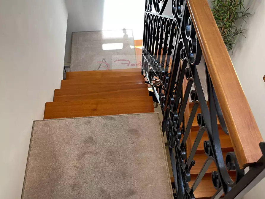 Immagine 27 di Casa semindipendente in vendita  a Viareggio