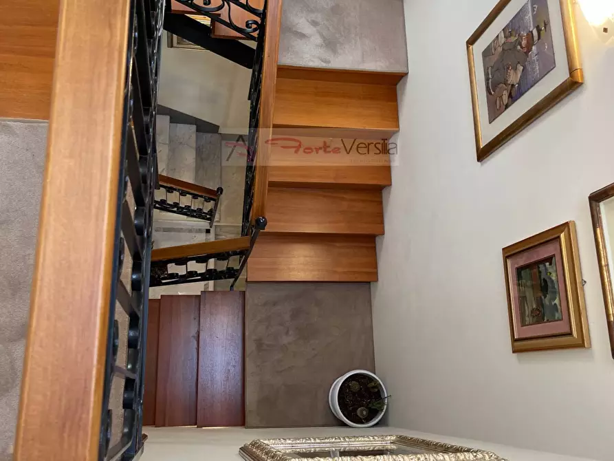 Immagine 28 di Casa semindipendente in vendita  a Viareggio