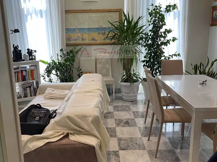 Immagine 5 di Casa semindipendente in vendita  a Viareggio