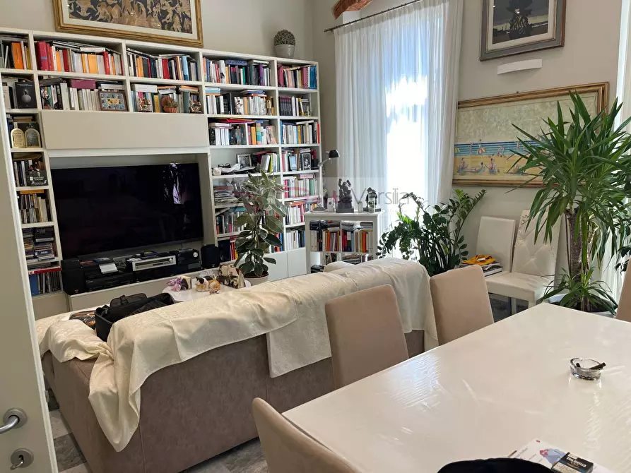 Immagine 10 di Casa semindipendente in vendita  a Viareggio