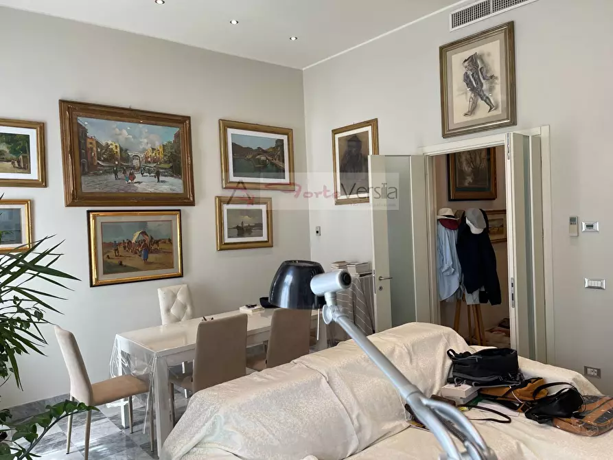 Immagine 8 di Casa semindipendente in vendita  a Viareggio