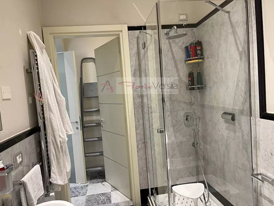 Immagine 16 di Casa semindipendente in vendita  a Viareggio