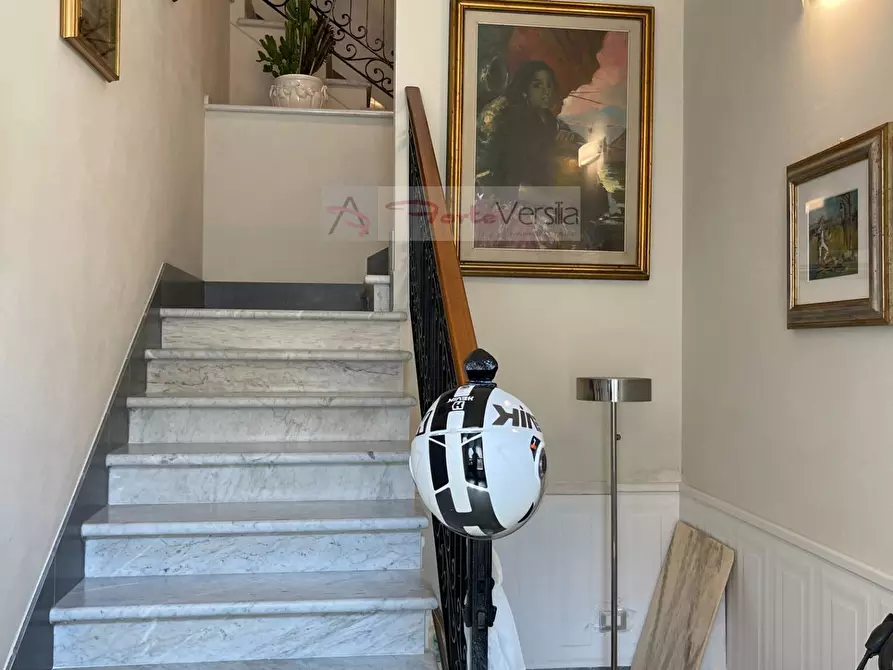 Immagine 9 di Casa semindipendente in vendita  a Viareggio