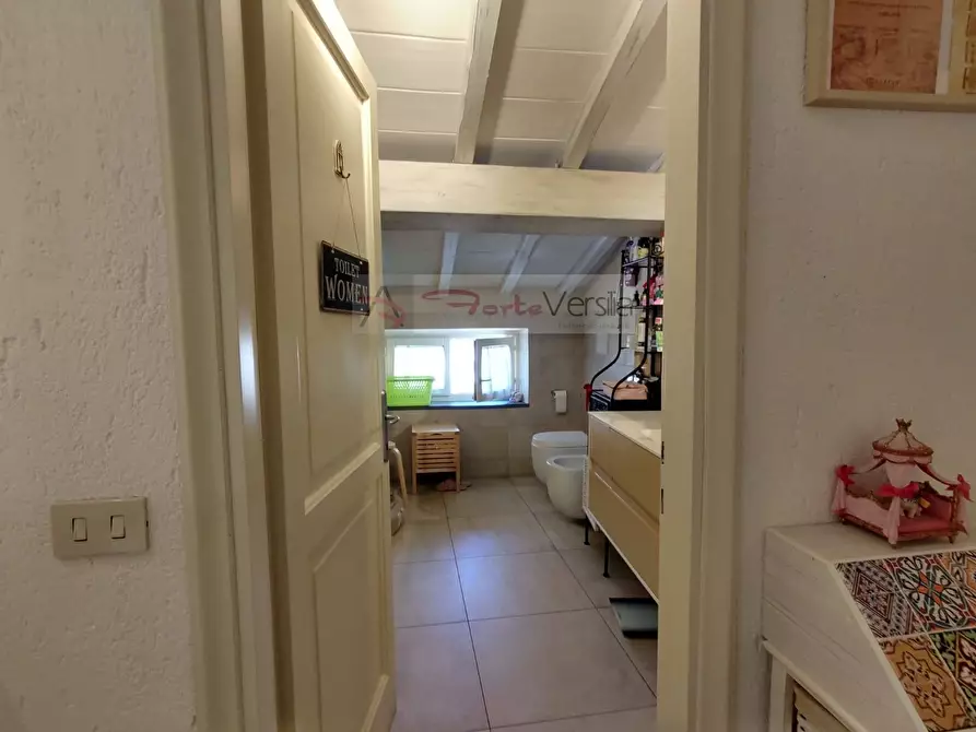 Immagine 29 di Appartamento in vendita  a Camaiore