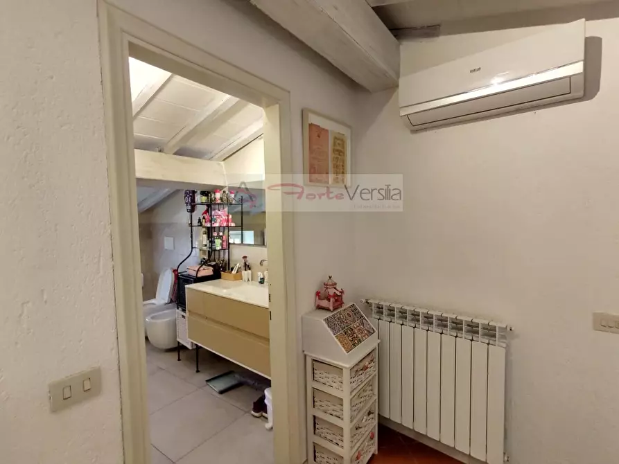 Immagine 28 di Appartamento in vendita  a Camaiore